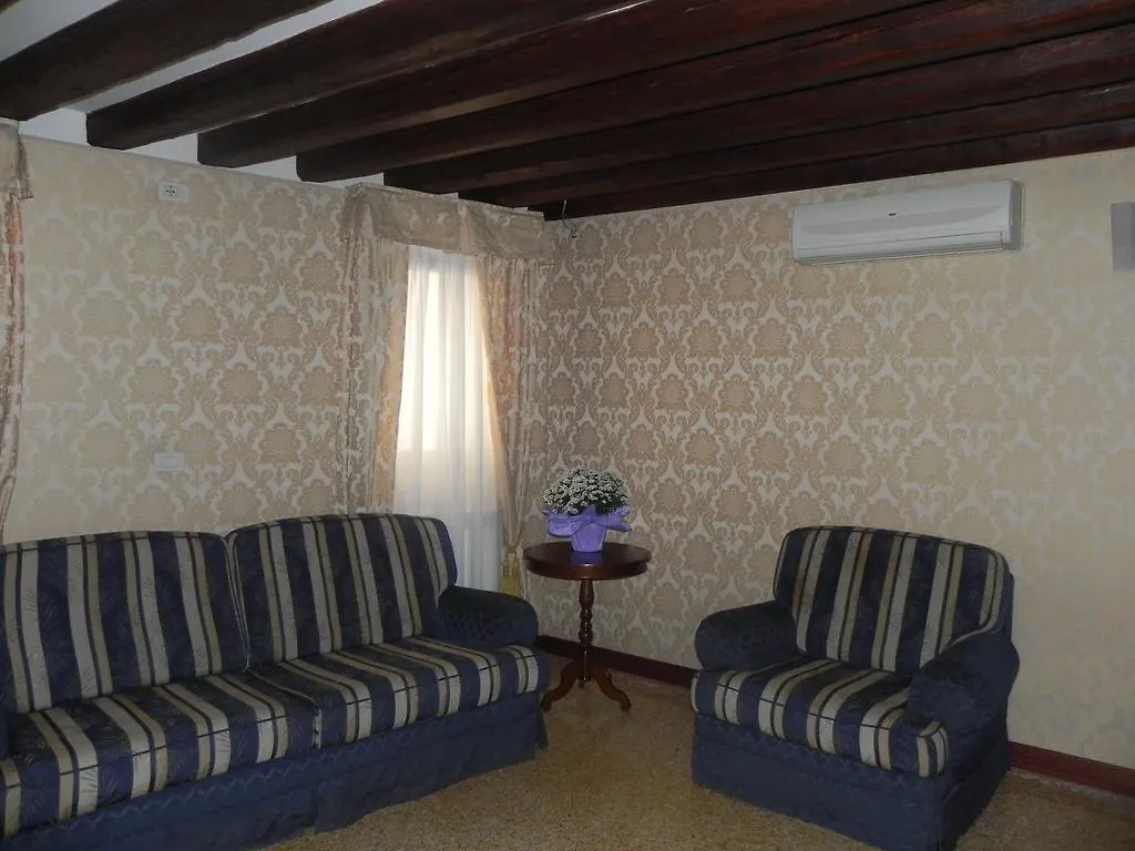 Home Venice Apartments - Piazzale Roma 0*,  Italy